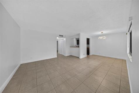 913 Meadows Circle Boynton Beach FL 33436