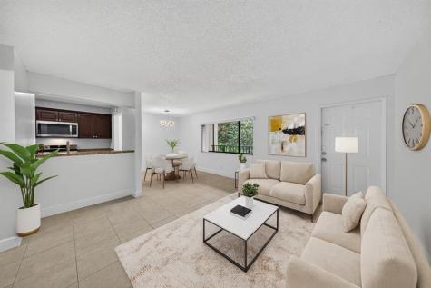 913 Meadows Circle Boynton Beach FL 33436