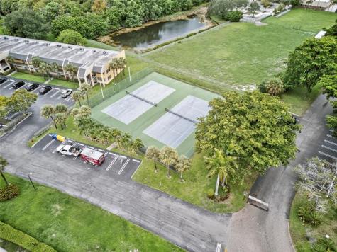 913 Meadows Circle Boynton Beach FL 33436