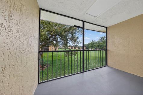 913 Meadows Circle Boynton Beach FL 33436