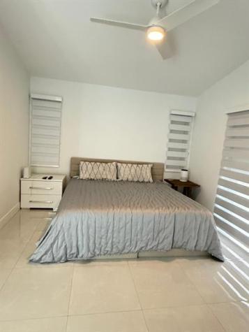 8455 NW 190th Terrace Hialeah FL 33015