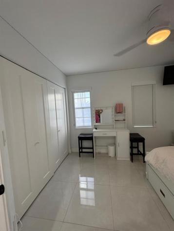 8455 NW 190th Terrace Hialeah FL 33015