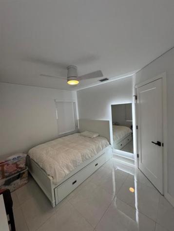 8455 NW 190th Terrace Hialeah FL 33015