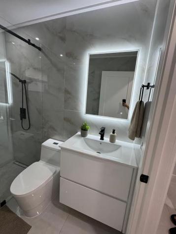 8455 NW 190th Terrace Hialeah FL 33015