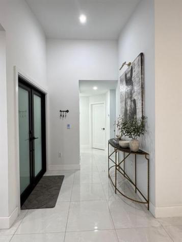 8455 NW 190th Terrace Hialeah FL 33015