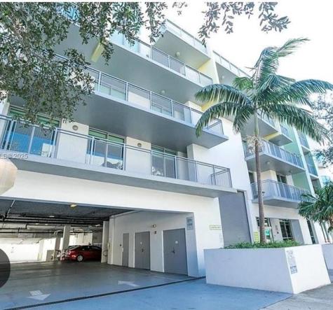 3001 SW 27 Avenue Coconut Grove FL 33133