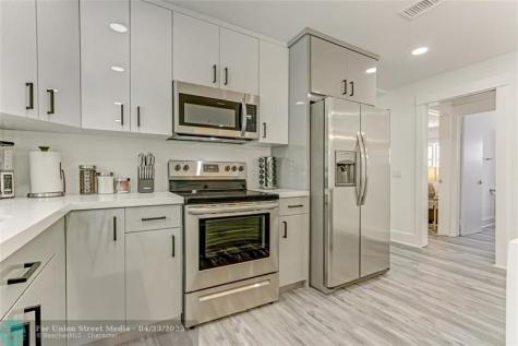 16643 Redwood Way Weston FL 33326