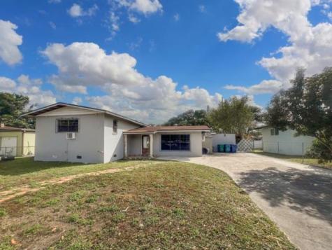 1230 NE 205th Terrace Miami FL 33179