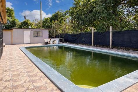 1230 NE 205th Terrace Miami FL 33179
