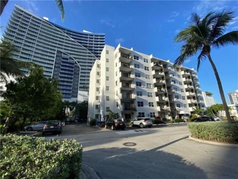 3000 Riomar Street Fort Lauderdale FL 33304