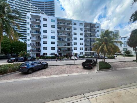 3000 Riomar Street Fort Lauderdale FL 33304