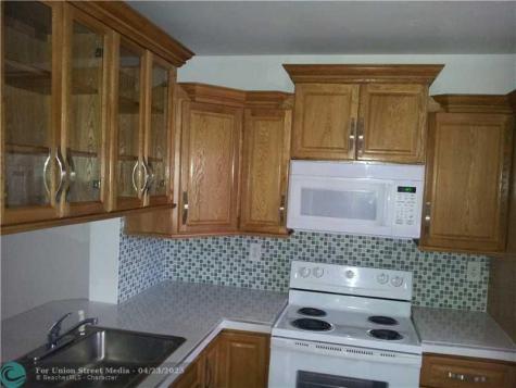 3250 NW 85th Avenue Coral Springs FL 33065