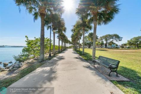 1301 Emerald Terrace Fort Pierce FL 34950