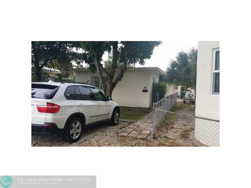 1840 Lincoln Hollywood FL 33020