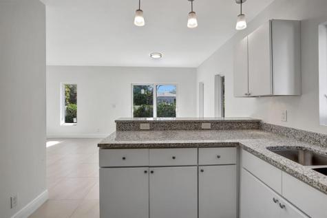 1104 S 20th Avenue Hollywood FL 33020