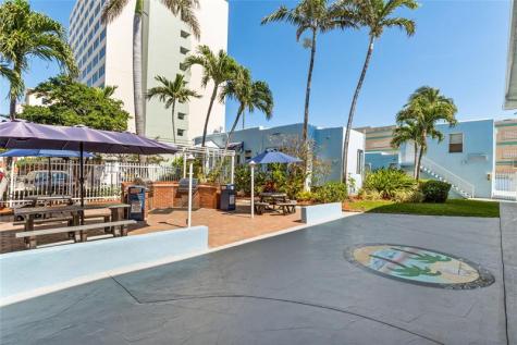 310 Harrison Street Hollywood FL 33019
