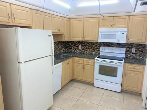 3510 Oaks Way Pompano Beach FL 33069