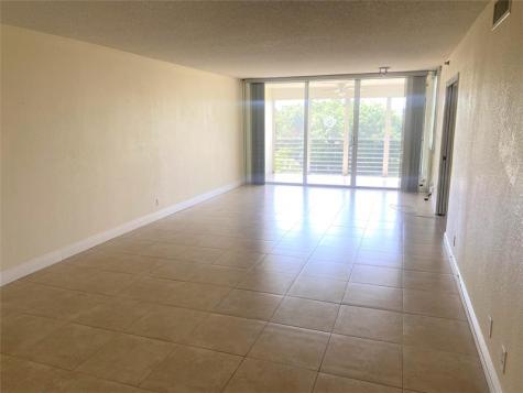 3510 Oaks Way Pompano Beach FL 33069
