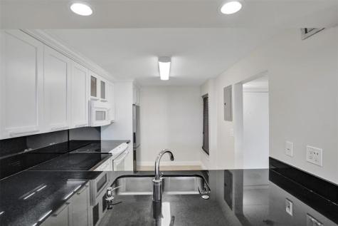 4 Royal Palm Way Boca Raton FL 33432