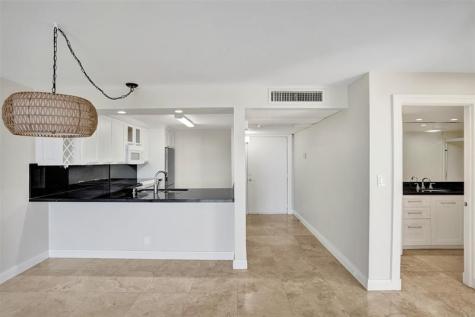 4 Royal Palm Way Boca Raton FL 33432