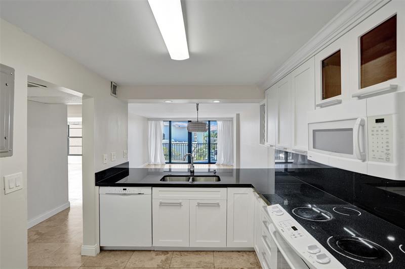 4 Royal Palm Way Boca Raton FL 33432