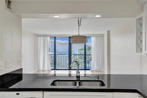 4 Royal Palm Way Boca Raton FL 33432