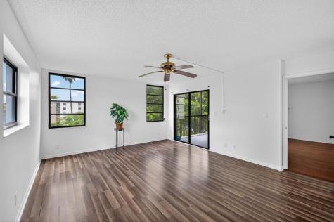 2112 S Cypress Bend Drive Pompano Beach FL 33069