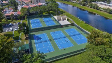 2112 S Cypress Bend Drive Pompano Beach FL 33069
