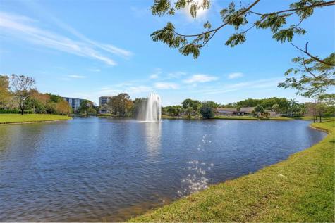 2112 S Cypress Bend Drive Pompano Beach FL 33069