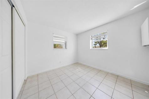 5921 NE 1st Avenue Oakland Park FL 33334