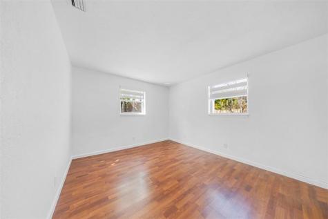 5921 NE 1st Avenue Oakland Park FL 33334