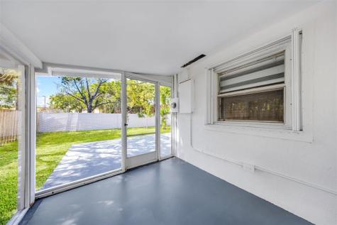 5921 NE 1st Avenue Oakland Park FL 33334