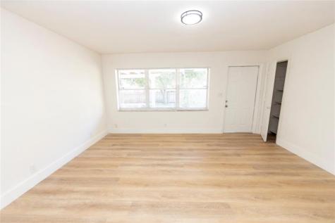 2510 NE 3rd Avenue Pompano Beach FL 33064