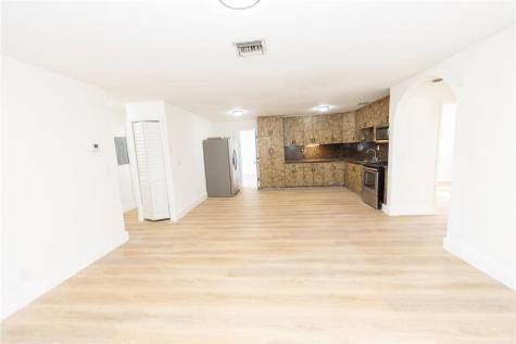 2510 NE 3rd Avenue Pompano Beach FL 33064