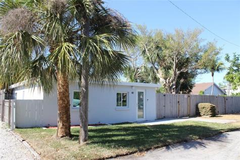 522 SE 20th Court Boynton Beach FL 33435