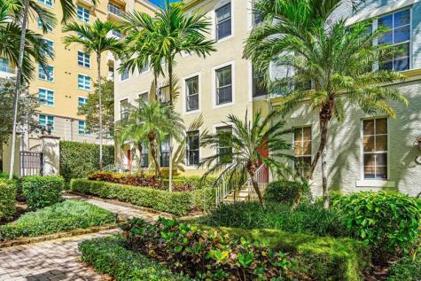 672 Fern Street West Palm Beach FL 33401