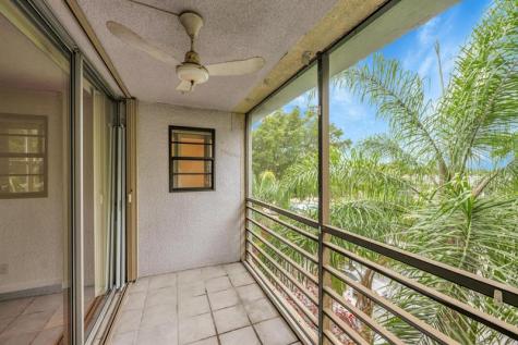 118 Royal Park Drive Oakland Park FL 33309