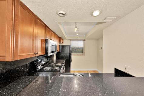 118 Royal Park Drive Oakland Park FL 33309