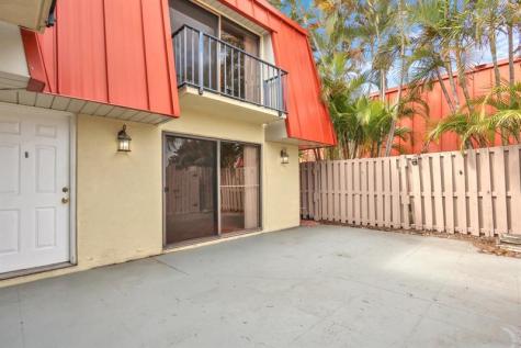 3227 Gardens East Drive Palm Beach Gardens FL 33410