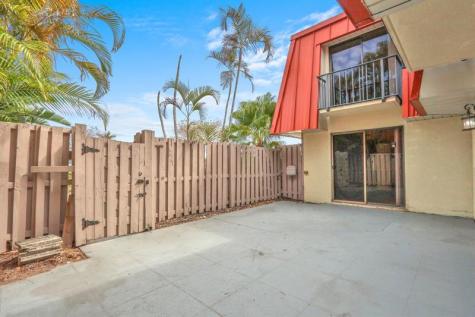 3227 Gardens East Drive Palm Beach Gardens FL 33410