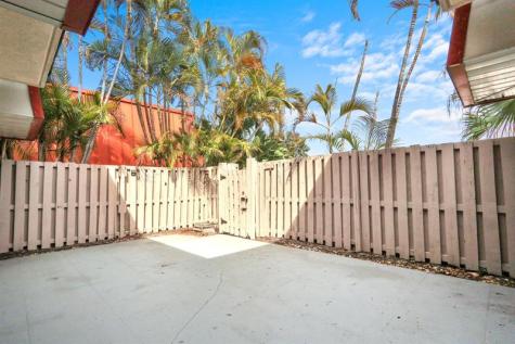 3227 Gardens East Drive Palm Beach Gardens FL 33410