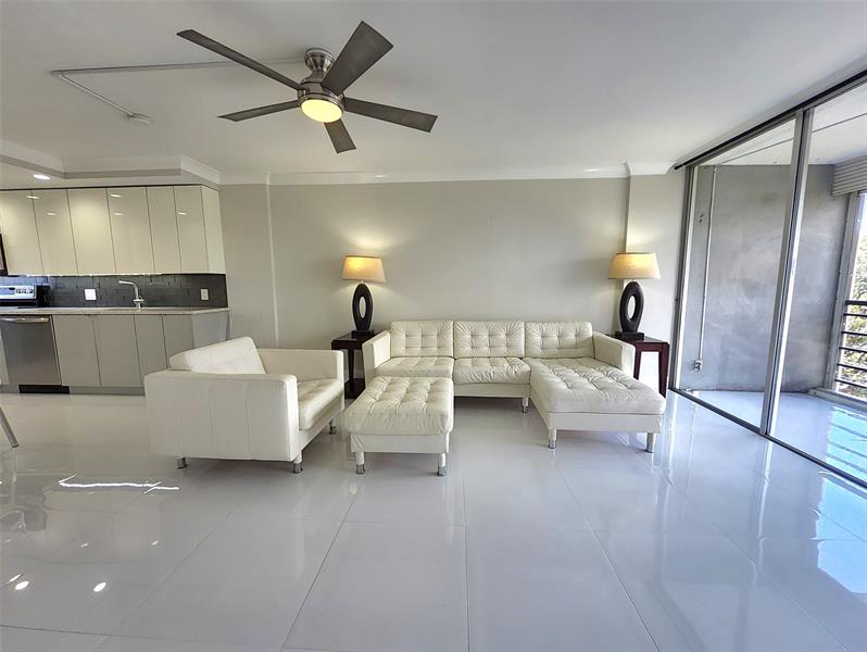 112 Royal Park Drive Oakland Park FL 33309