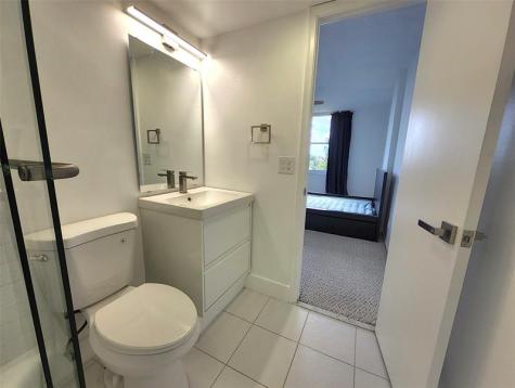 112 Royal Park Drive Oakland Park FL 33309