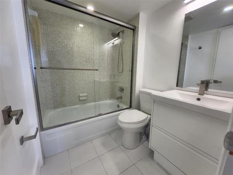 112 Royal Park Drive Oakland Park FL 33309