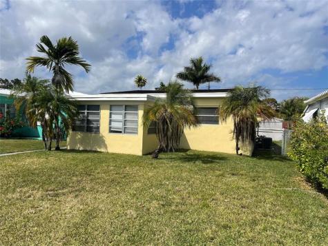 1635 Moffett Street Hollywood FL 33020