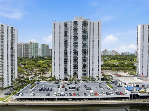 3675 N Country Club Drive Aventura FL 33180
