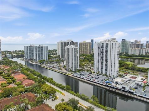 3675 N Country Club Drive Aventura FL 33180