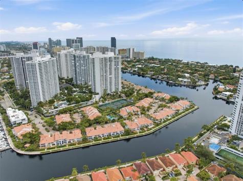 3675 N Country Club Drive Aventura FL 33180