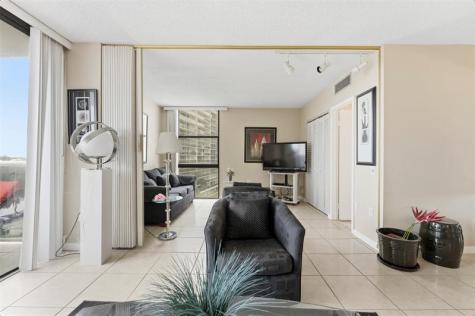 3675 N Country Club Drive Aventura FL 33180