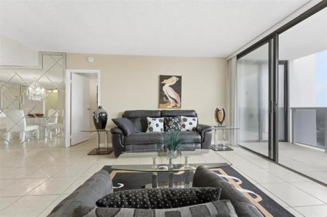 3675 N Country Club Drive Aventura FL 33180